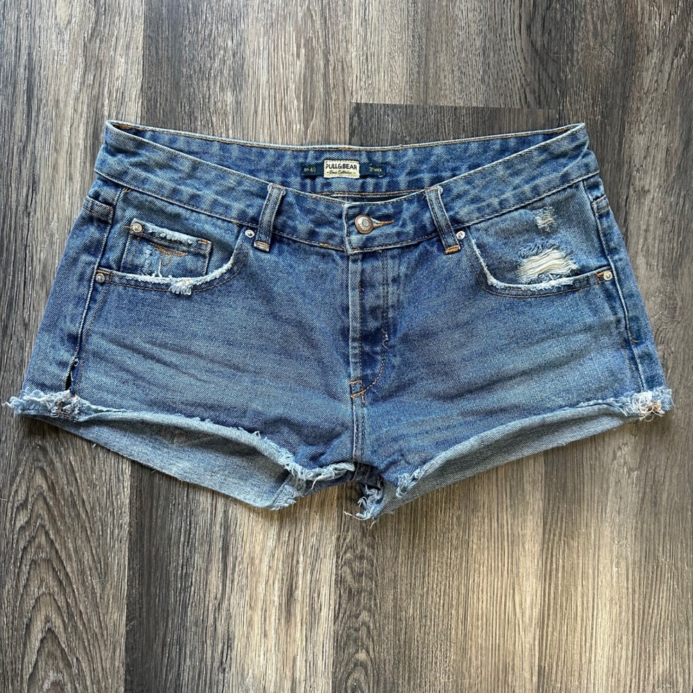 Pull&Bear Womens Denim Shorts Distressed Raw Hem Medium Wash‎ Blue EUR 40 MEX 30